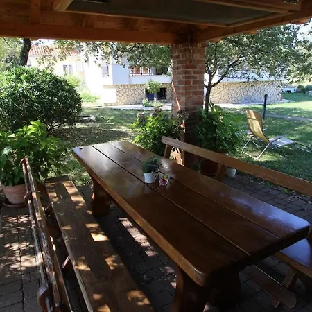 Damir 3* Sveti Ivan Dobrinjski